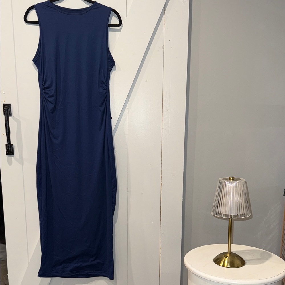 Elegant Navy Blue Sleeveless Dress